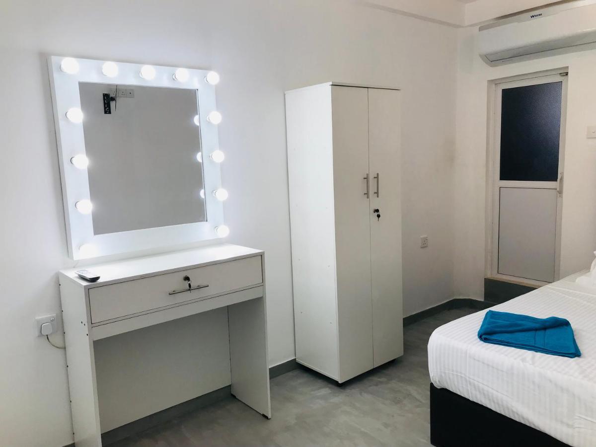 Double Mango Villa Katunayaka Buitenkant foto