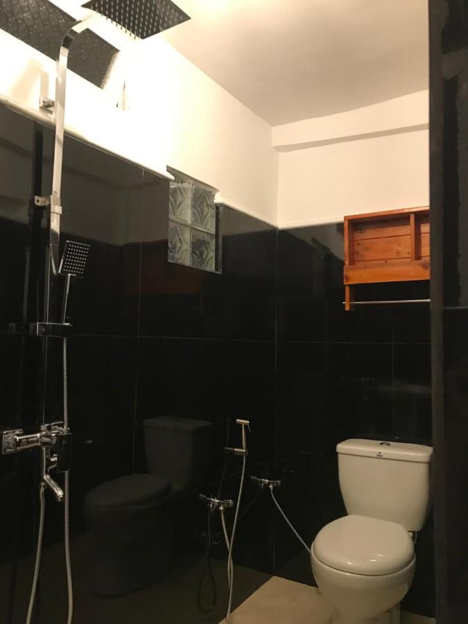 Double Mango Villa Katunayaka Buitenkant foto