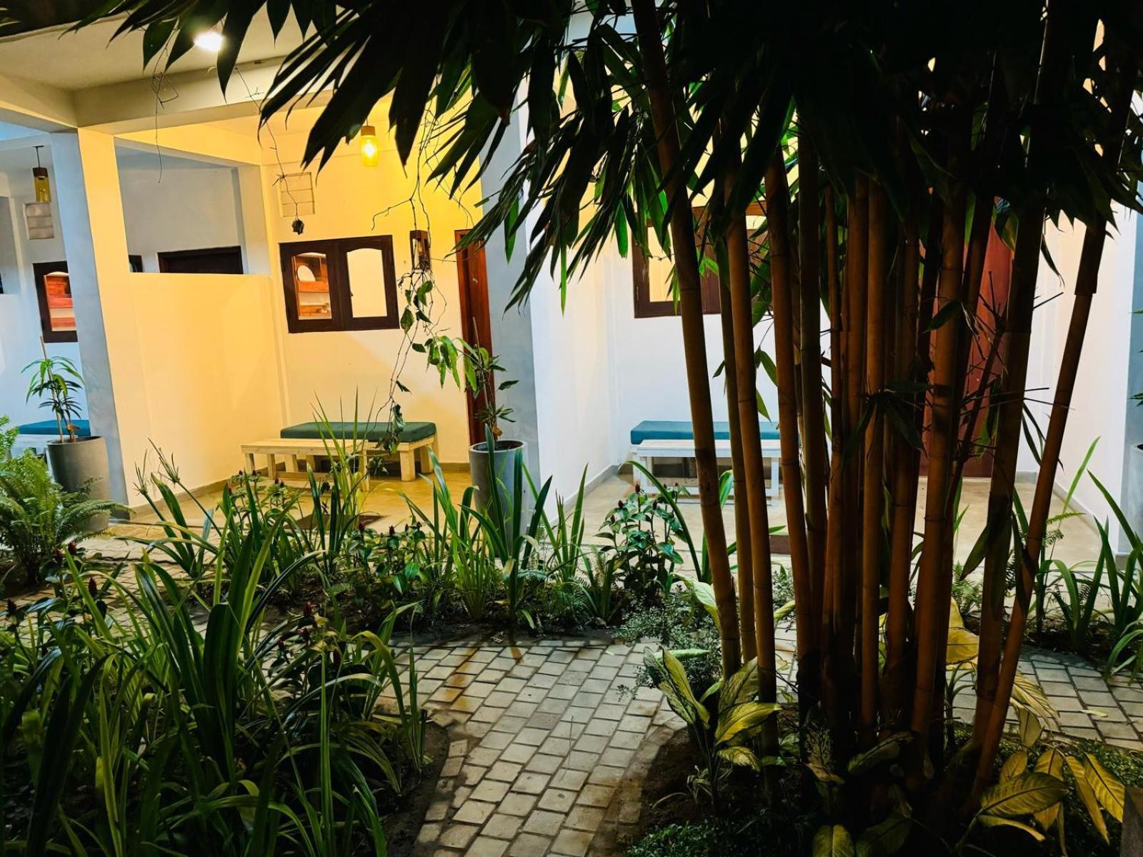 Double Mango Villa Katunayaka Buitenkant foto